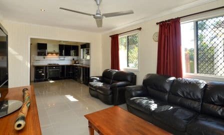 19 Malabar Street, WYNNUM WEST QLD 4178, Wynnum West - Thumbnail 3