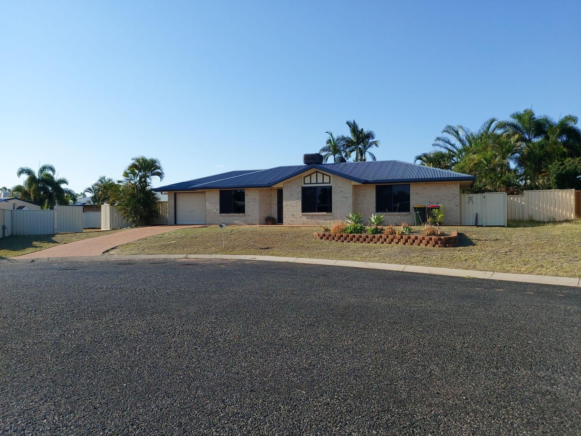 6 Coombs Court, Emerald QLD 4720, Emerald - Image 1