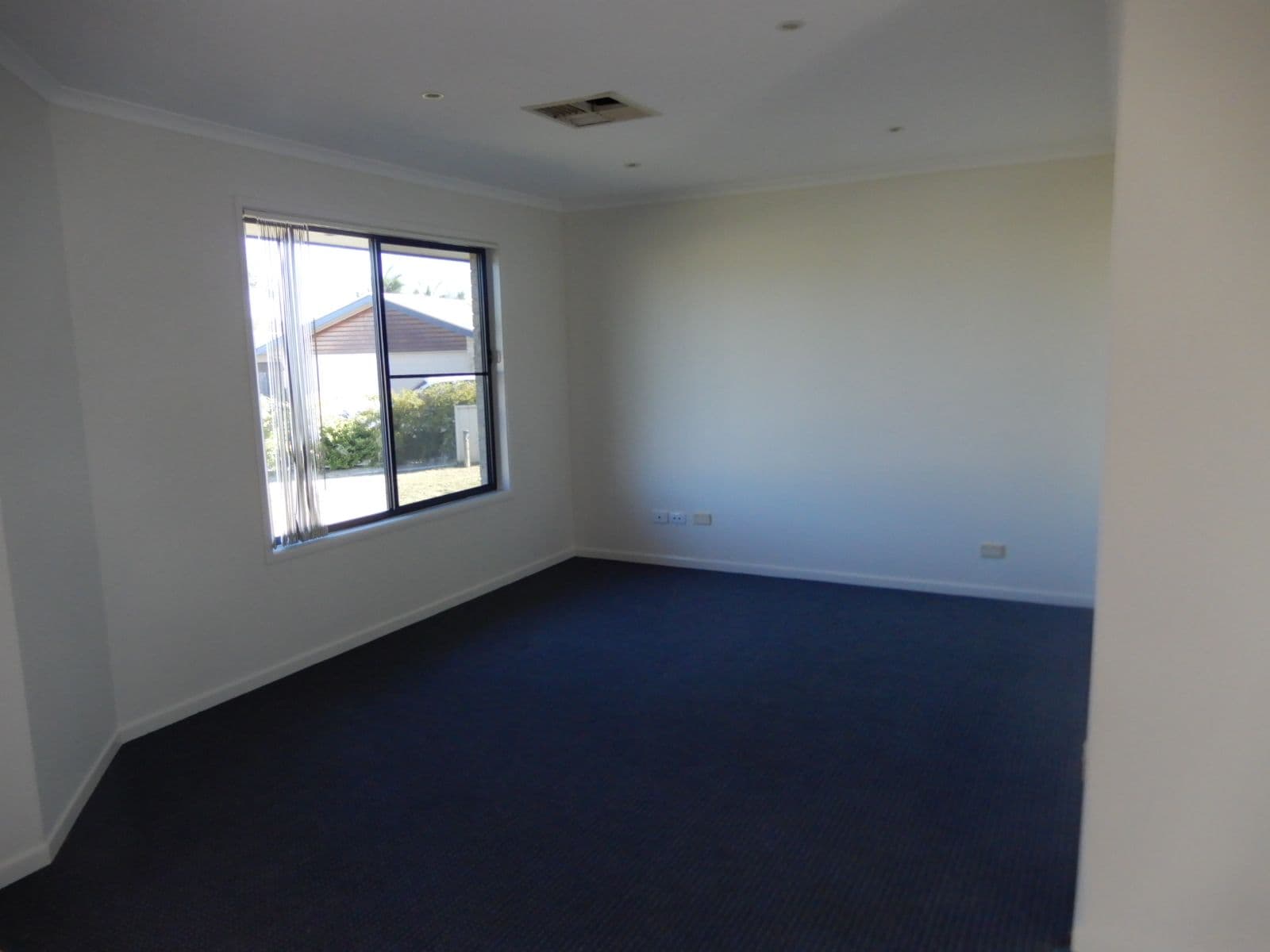 6 Coombs Court, Emerald QLD 4720, Emerald - Thumbnail 3