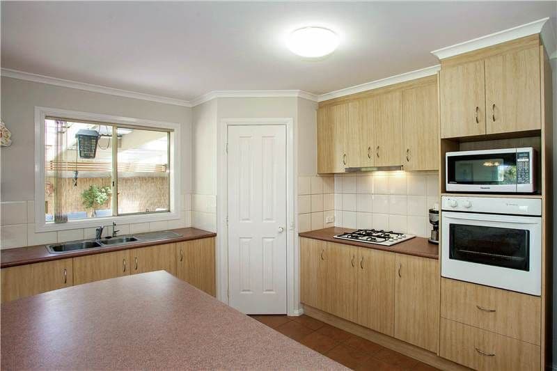 11 Kanowna Place, LARA VIC 3212, Lara - Thumbnail 4