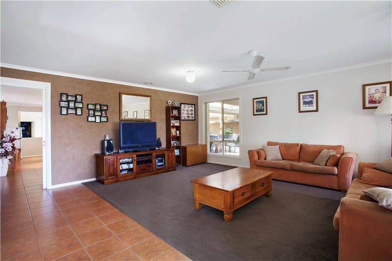 11 Kanowna Place, LARA VIC 3212, Lara - Thumbnail 6