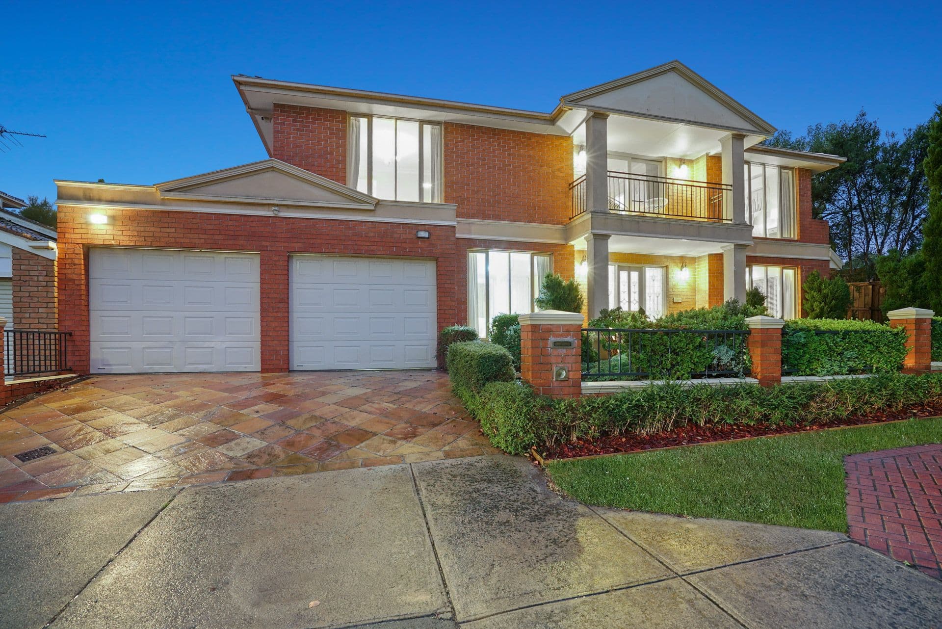 7 Hoadley Crescent, Burwood East VIC 3151, Burwood East - Thumbnail 2
