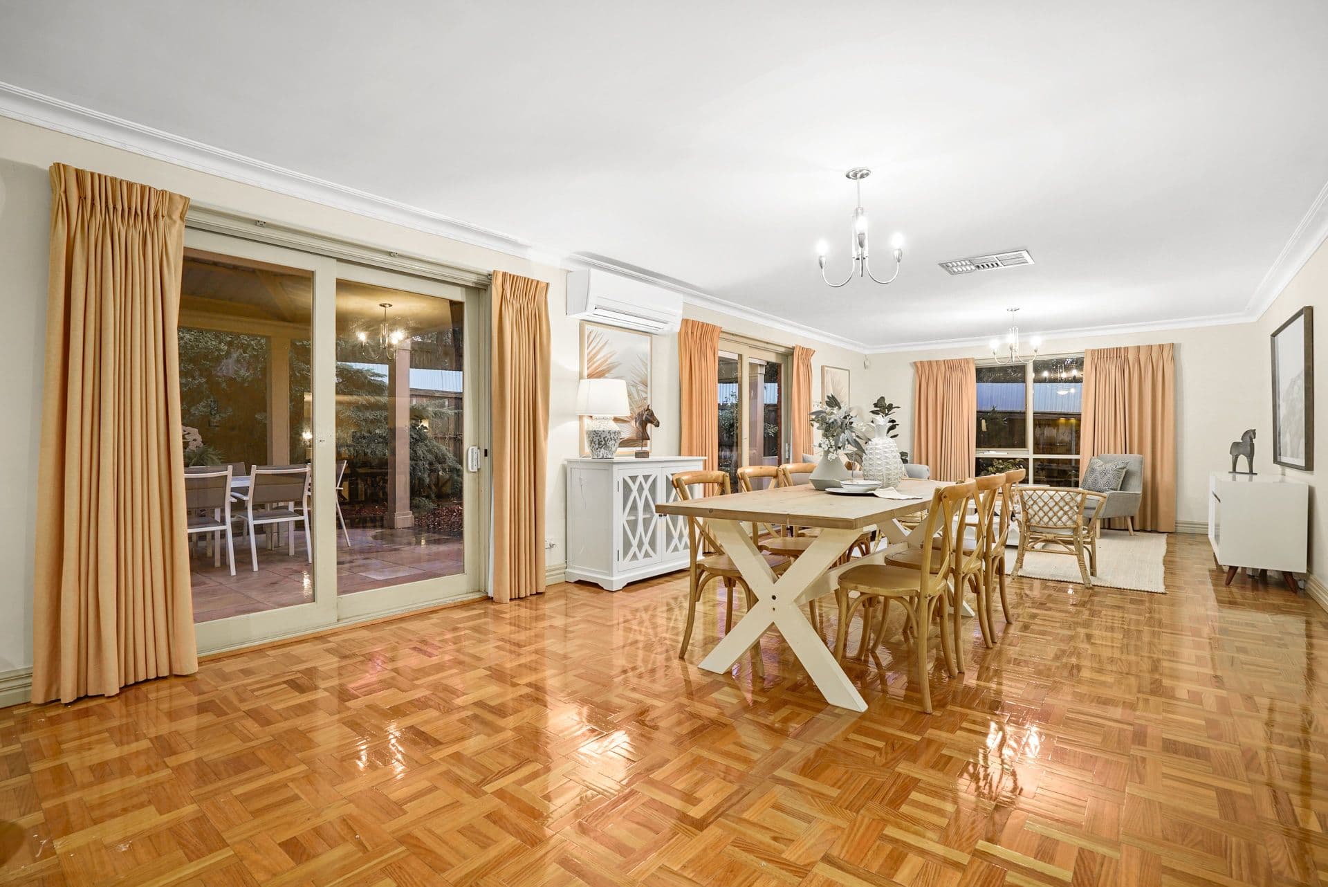 7 Hoadley Crescent, Burwood East VIC 3151, Burwood East - Thumbnail 8