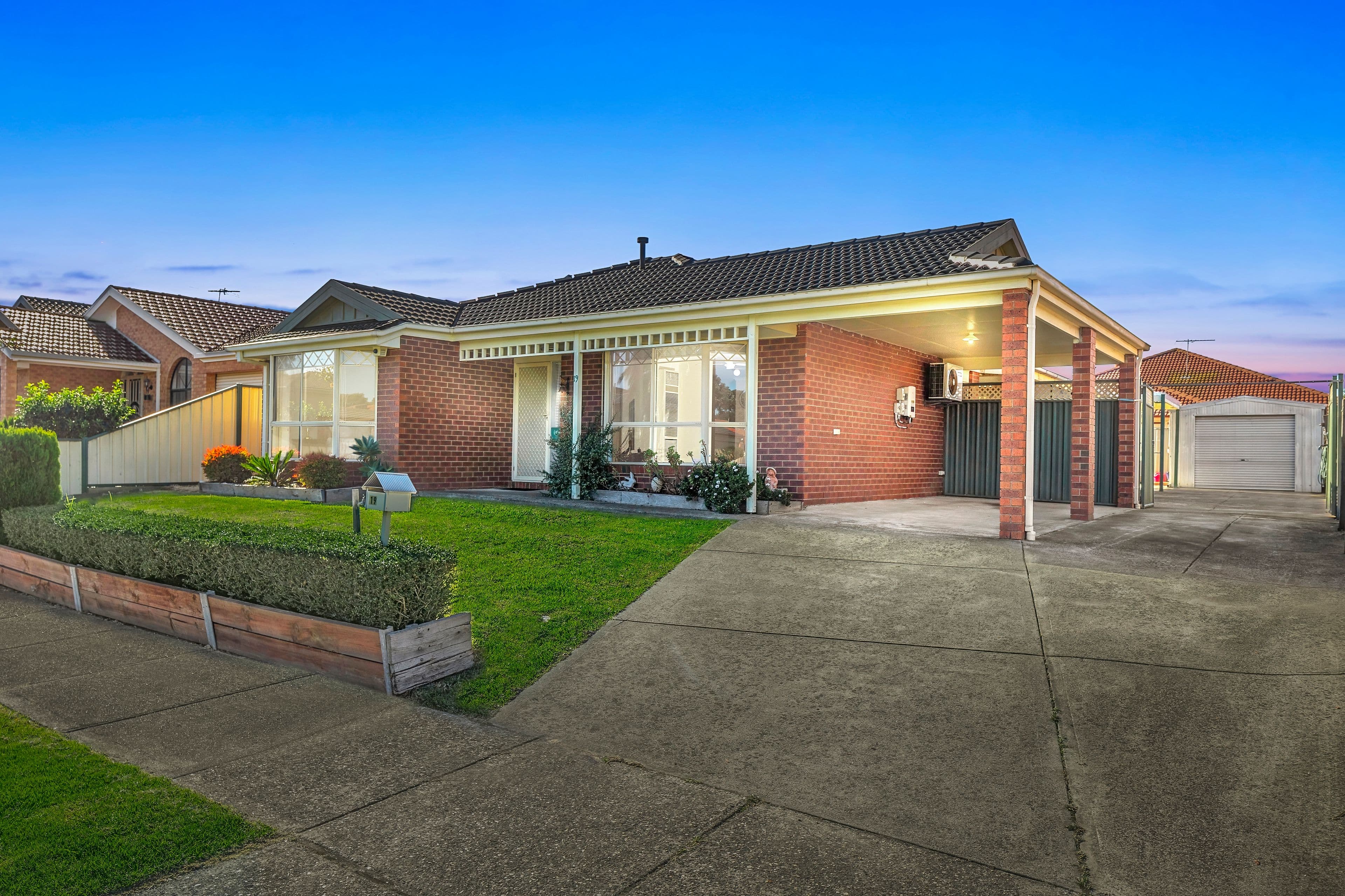 19 Bridgewater Grove, Thomastown VIC 3074, Thomastown - Thumbnail 2