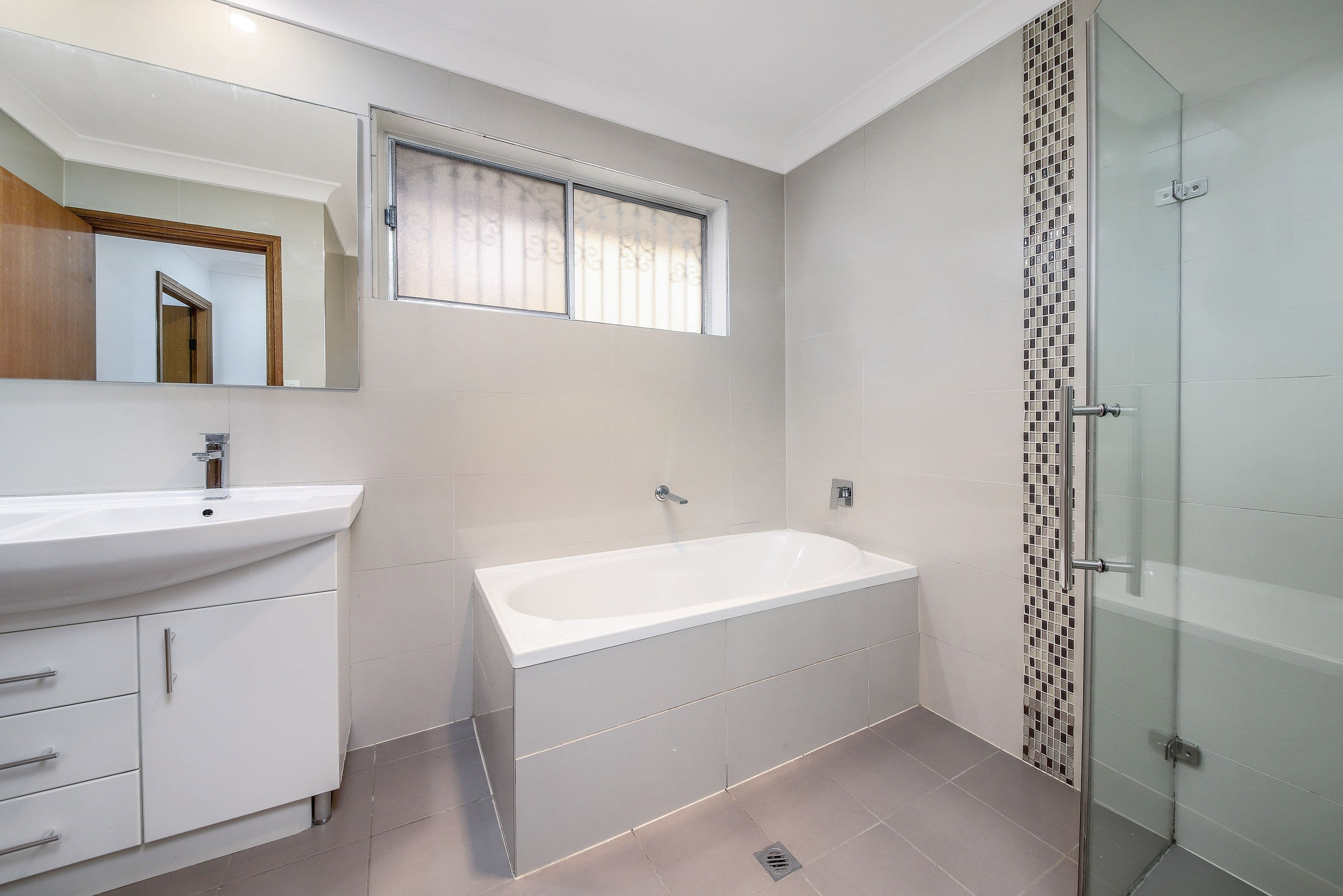 16 Jacaranda Drive, Georges Hall NSW 2198, Georges Hall - Thumbnail 6