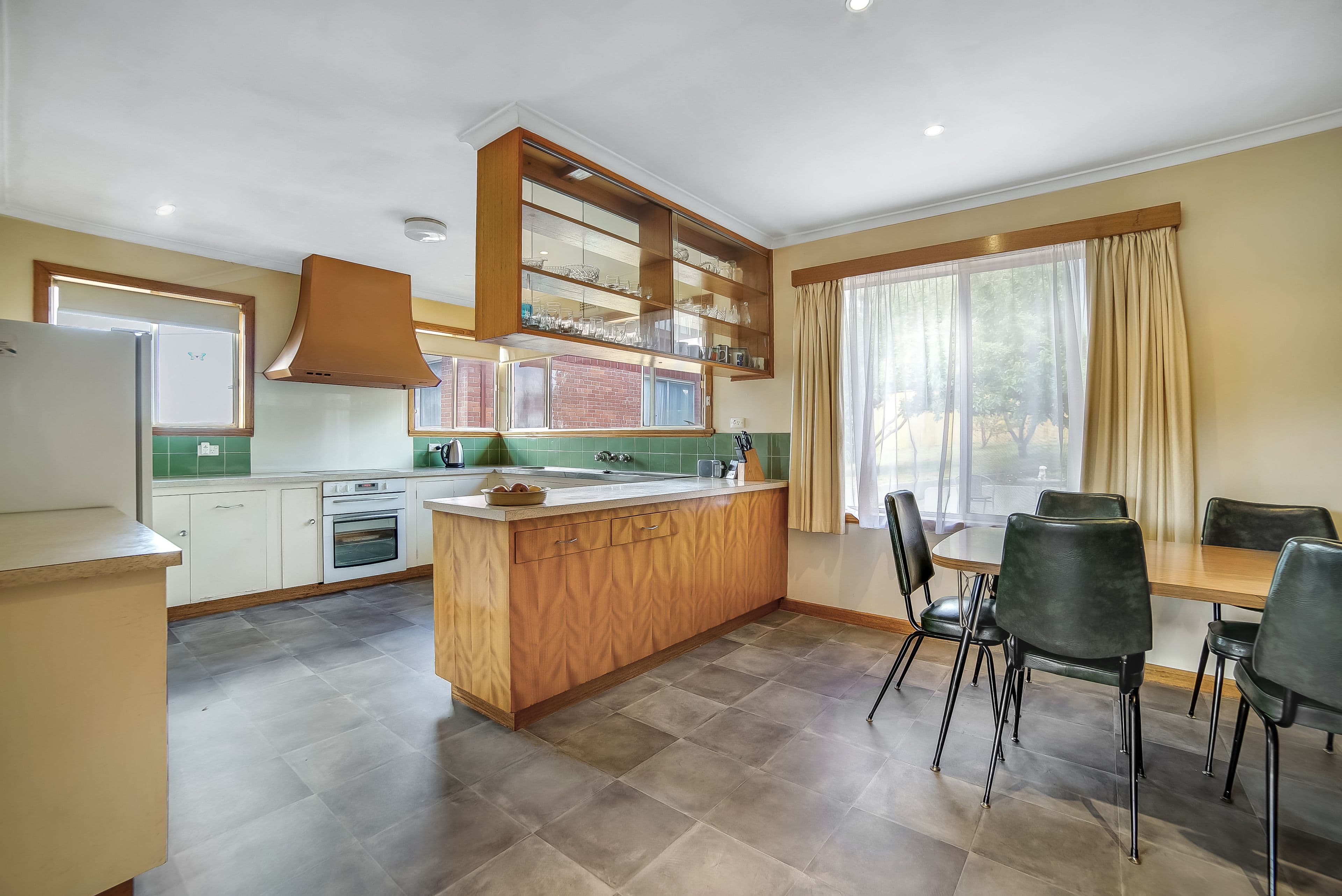 10 Bealey Avenue, Lenah Valley TAS 7008, Lenah Valley - Thumbnail 4
