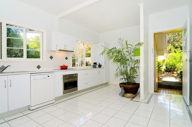 45 Waratah Avenue, GRACEVILLE QLD 4075, Graceville - Thumbnail 3