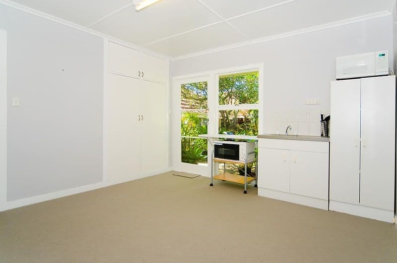 45 Waratah Avenue, GRACEVILLE QLD 4075, Graceville - Thumbnail 7