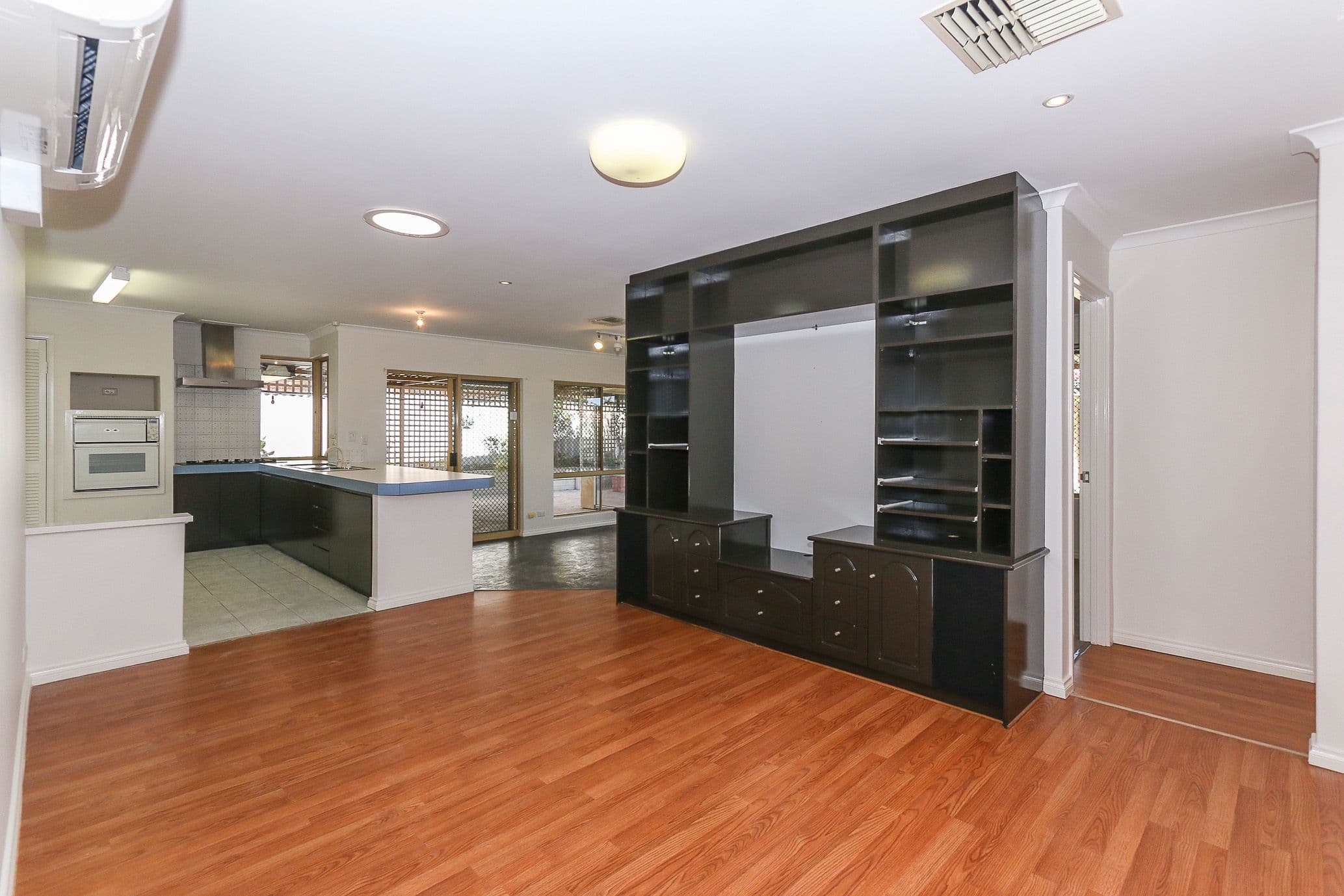 33 Towerhill Road, Alexander Heights WA 6064, Alexander Heights - Thumbnail 5
