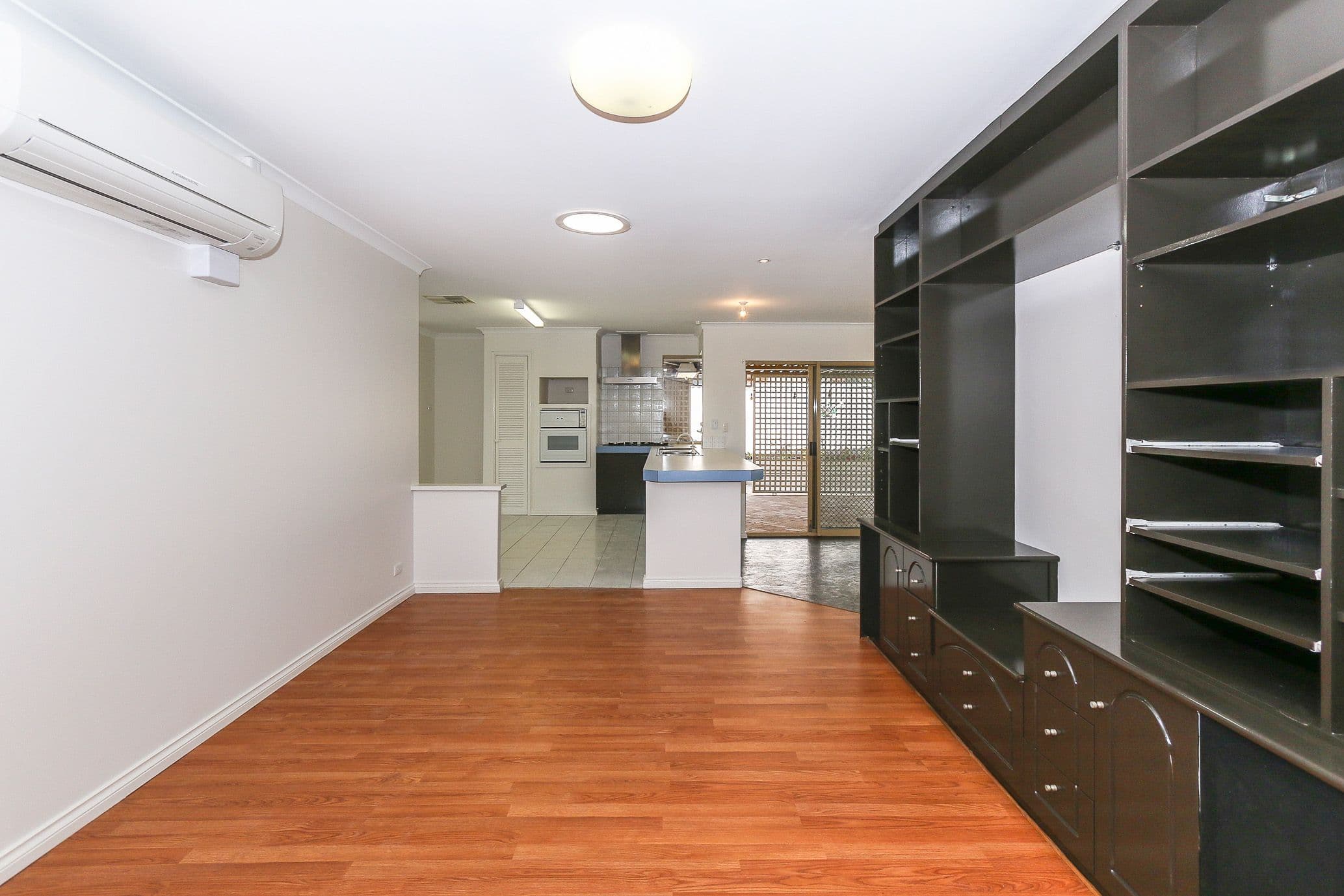 33 Towerhill Road, Alexander Heights WA 6064, Alexander Heights - Thumbnail 7