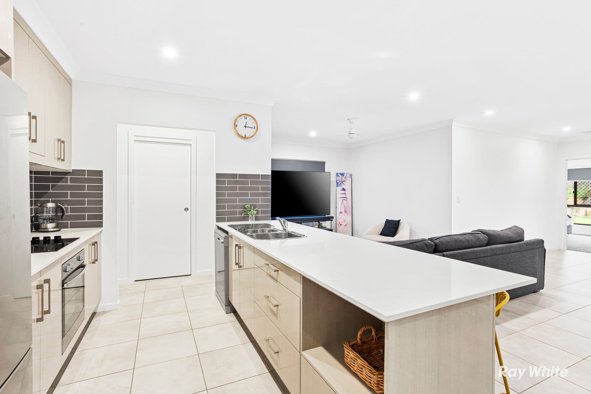 11 Oxford Road, Yeppoon QLD 4703, Yeppoon - Thumbnail 4