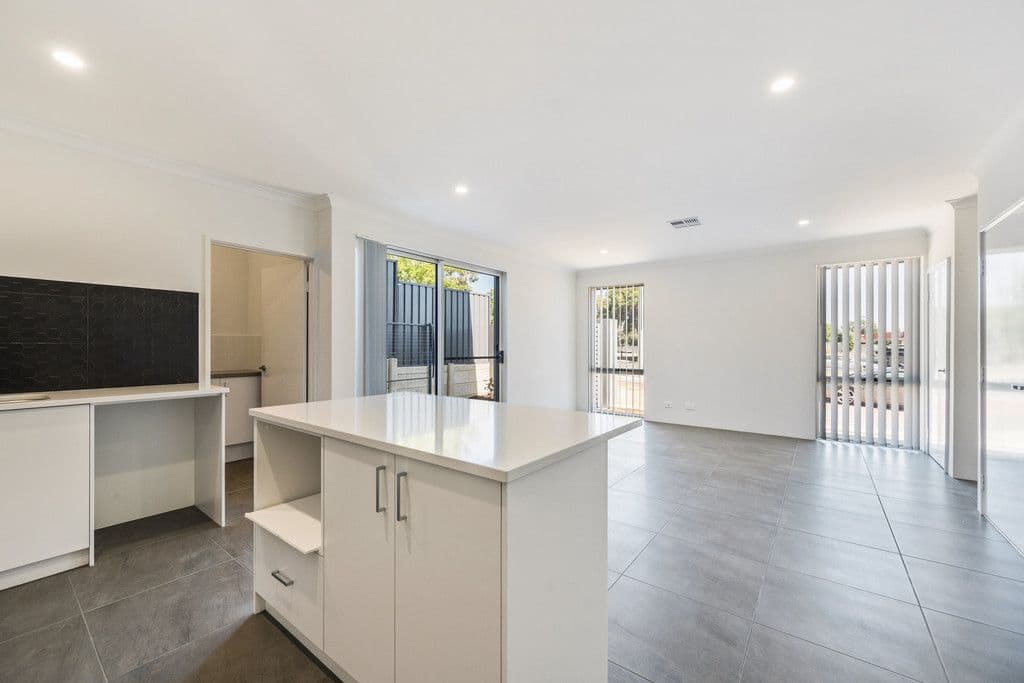 Lot 4, 553 Beach Road, Duncraig WA 6023, Duncraig - Thumbnail 2