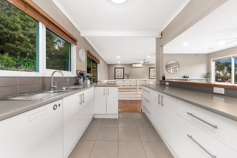 35 Toorak Avenue, The Basin VIC 3154, The Basin - Thumbnail 2