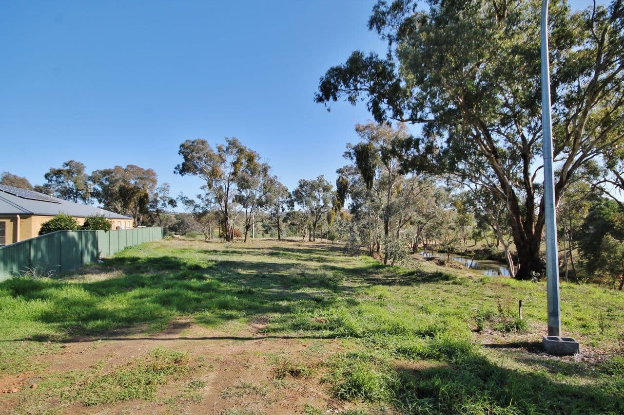 13 Jake Miller Place, YOUNG NSW 2594, Young - Thumbnail 2