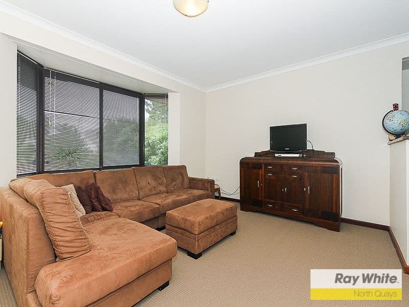 3 Chandler Road, Sorrento WA 6020, Sorrento - Thumbnail 2