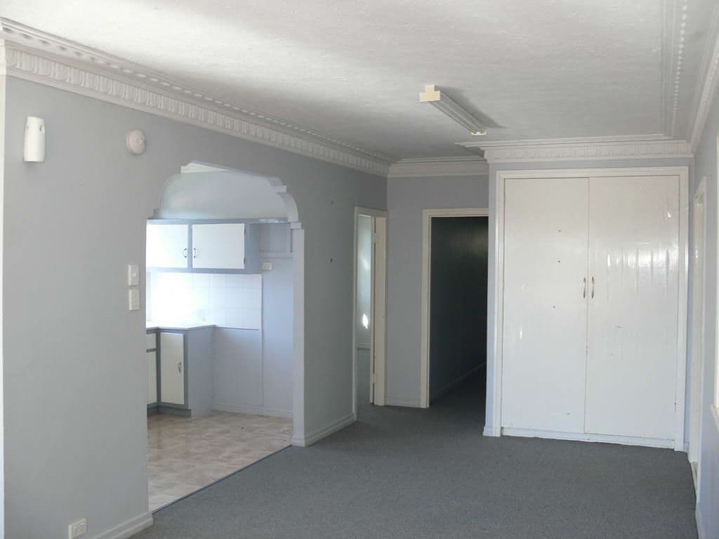 42 Barbour Street, Esk QLD 4312, Esk - Thumbnail 3