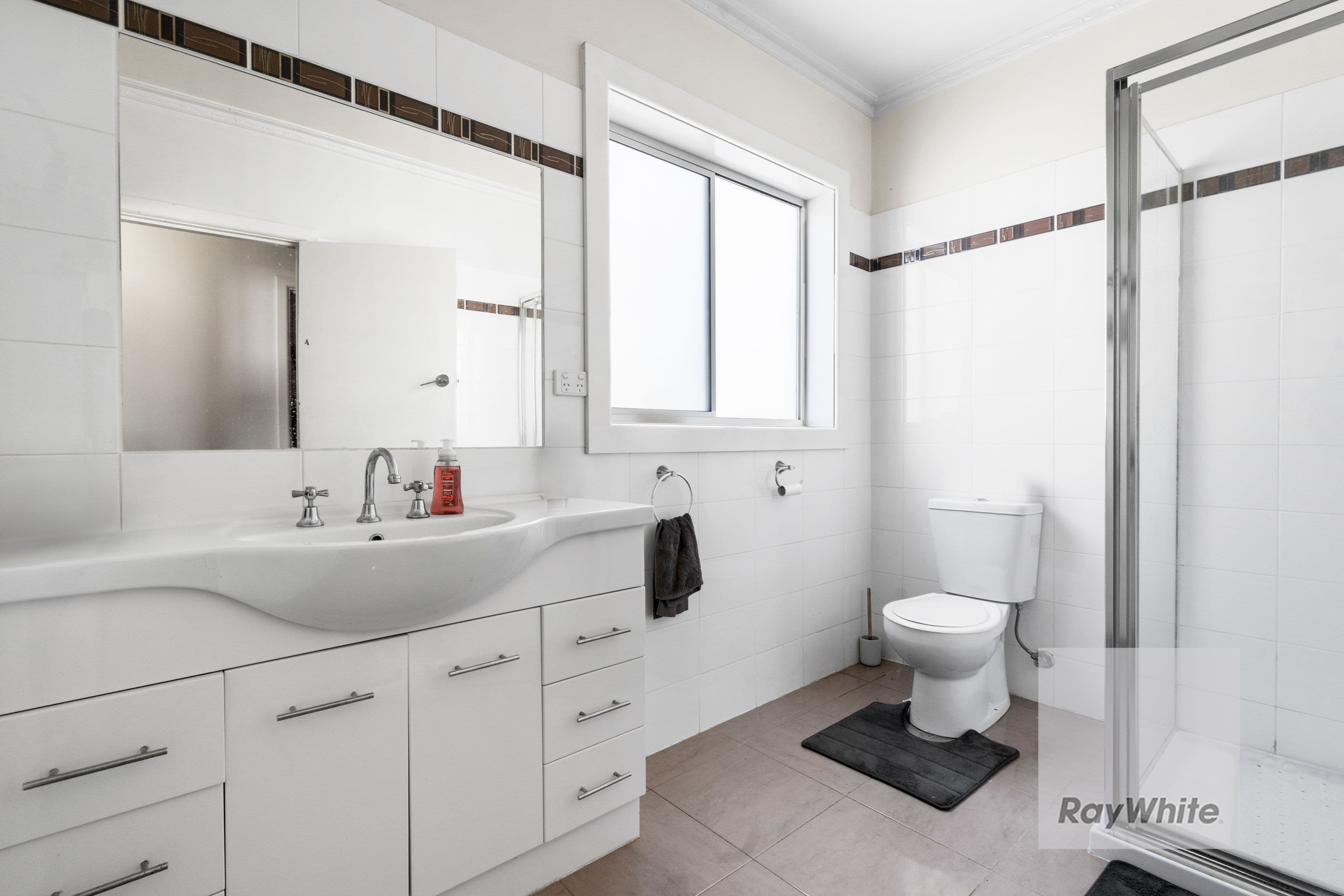 73 Devonshire Road, Watsonia VIC 3087, Watsonia - Thumbnail 3