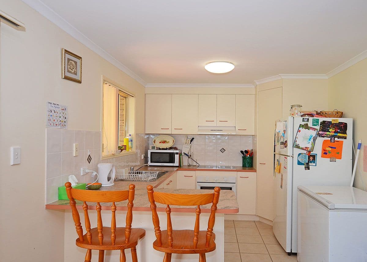 12 Kestrel Court, ELI WATERS QLD 4655, Eli Waters - Thumbnail 4