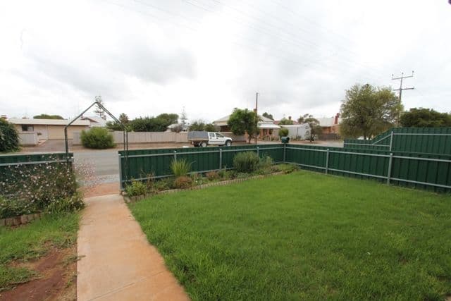 19 First Street, COWELL SA 5602, Cowell - Thumbnail 2