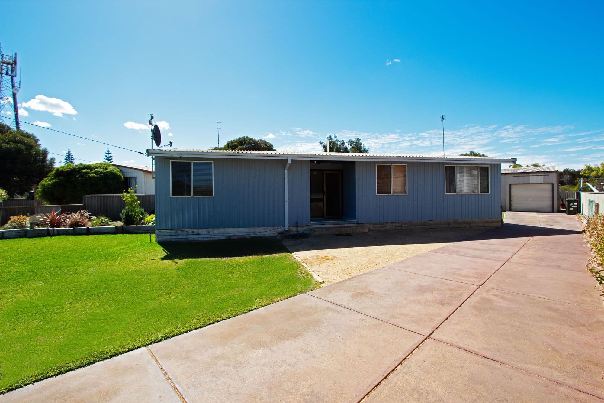 11 Whitfield Street, Jurien Bay WA 6516, Jurien Bay - Image 1