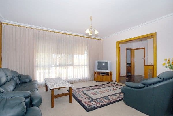 21 Mountain Crescent, MULGRAVE VIC 3170, Mulgrave - Thumbnail 4