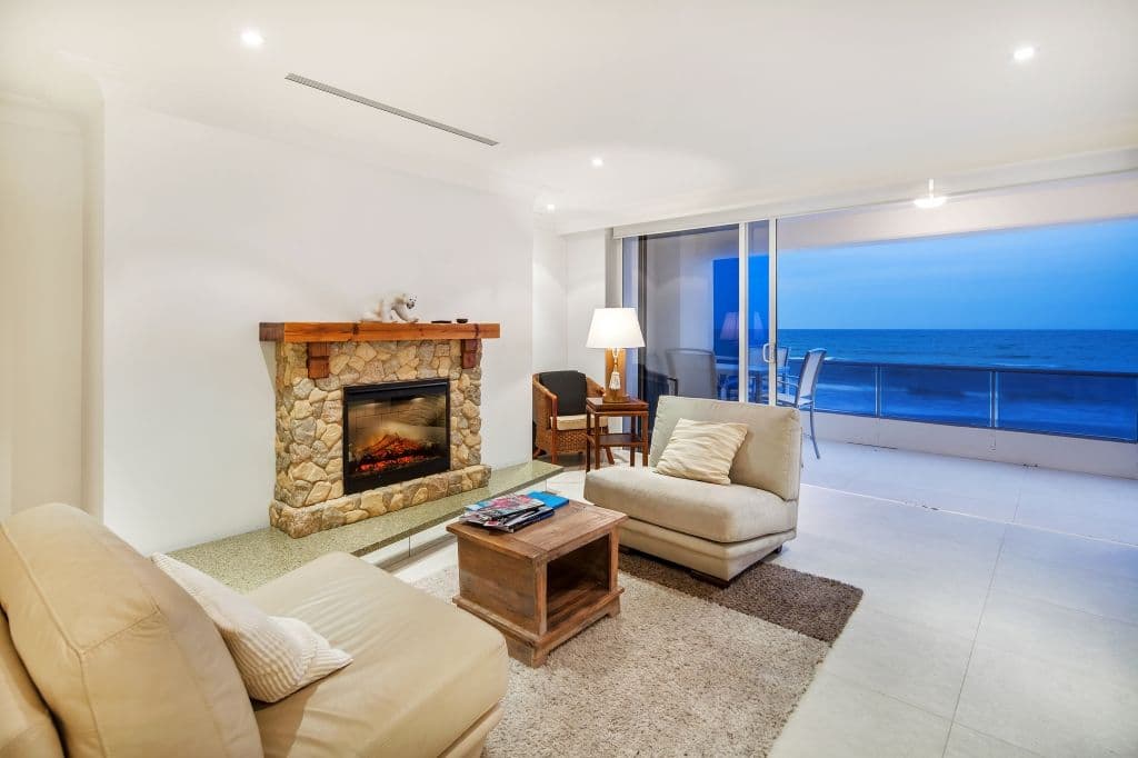 79 Albatross Avenue, Mermaid Beach QLD 4218, Mermaid Beach - Thumbnail 5