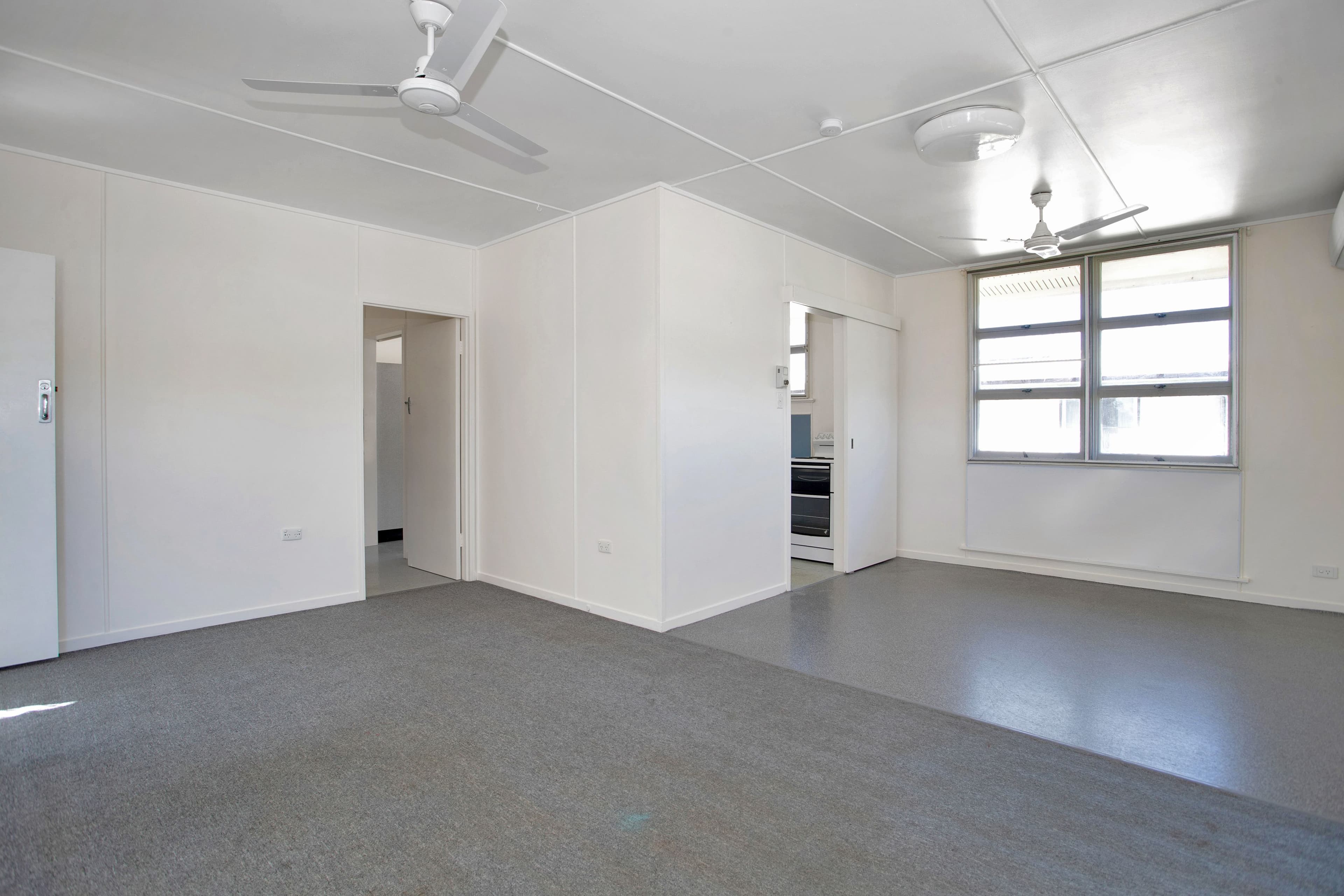 8 Robinson Street, North Mackay QLD 4740, North Mackay - Thumbnail 4