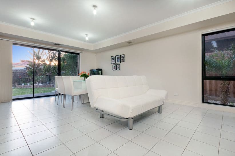 8 Point Pleasant Way, South Morang VIC 3752, South Morang - Thumbnail 6