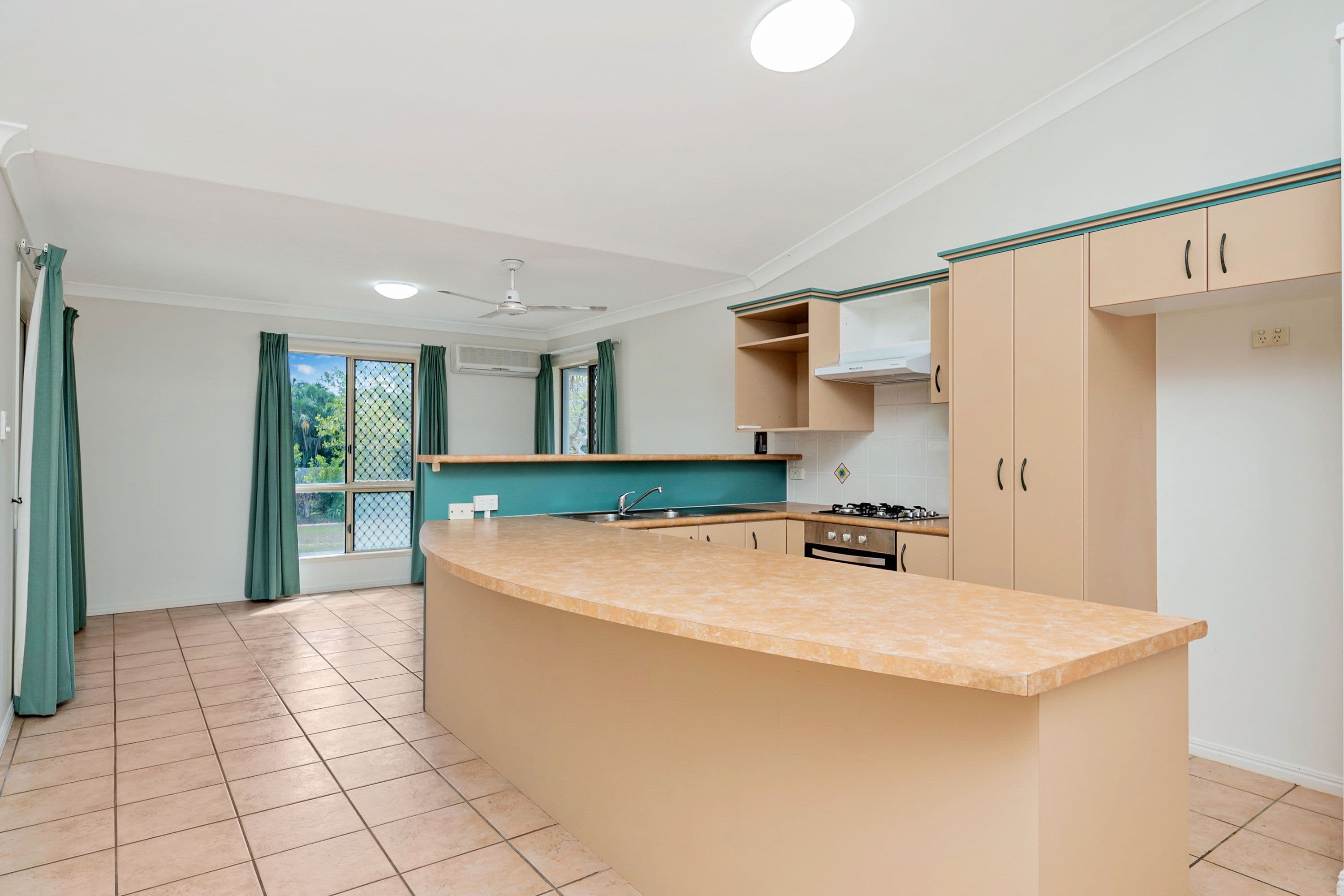 3 Columbia Way, DOUGLAS QLD 4354, Douglas - Thumbnail 3