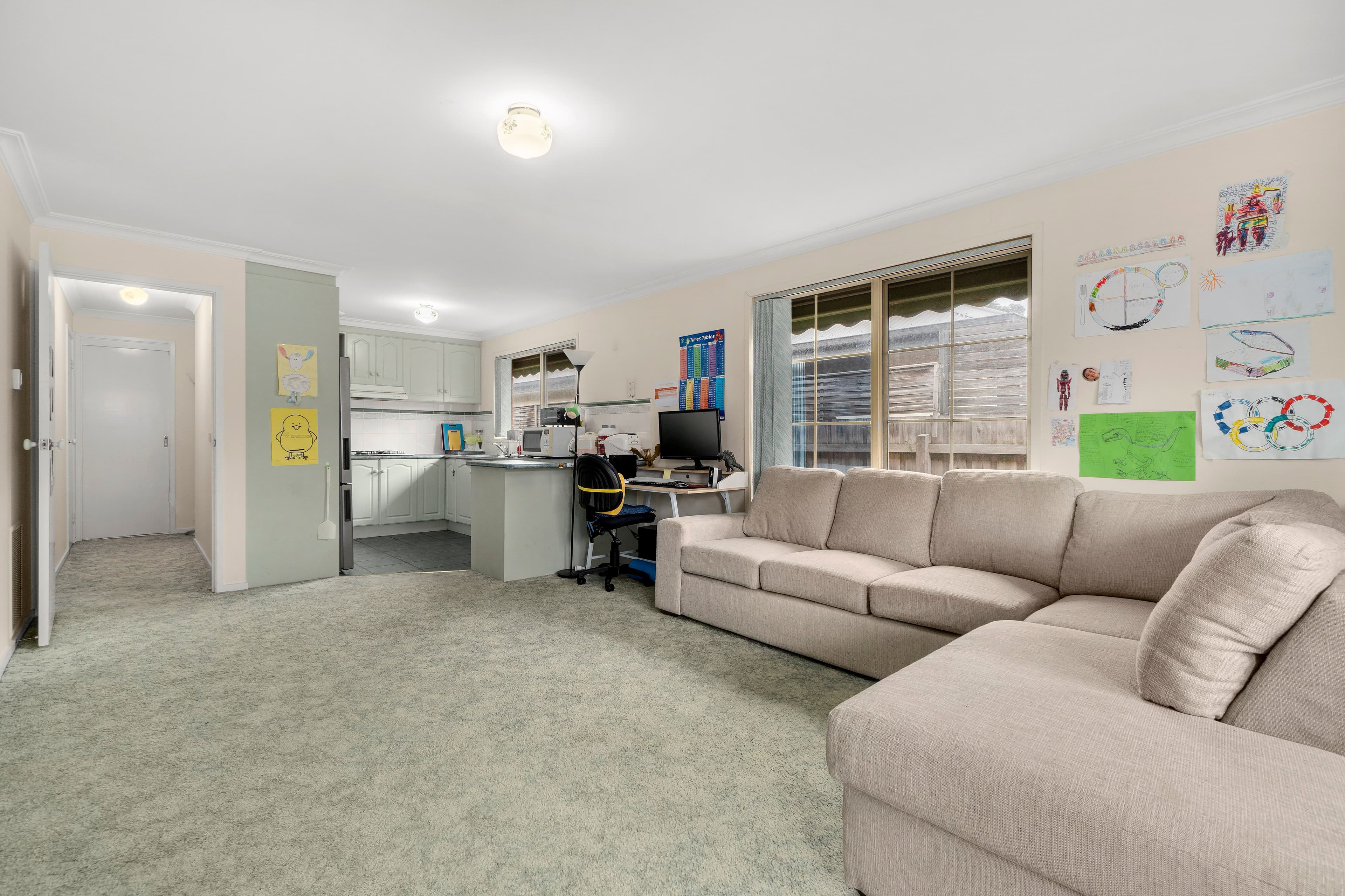 6 Callemondah Court, Ferntree Gully VIC 3156, Ferntree Gully - Thumbnail 3