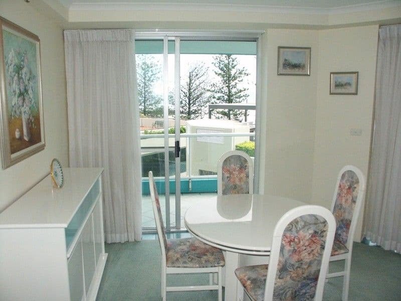 70 Marine Parade, COOLANGATTA QLD 4225, Coolangatta - Thumbnail 4