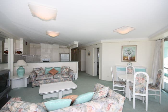 70 Marine Parade, COOLANGATTA QLD 4225, Coolangatta - Thumbnail 5