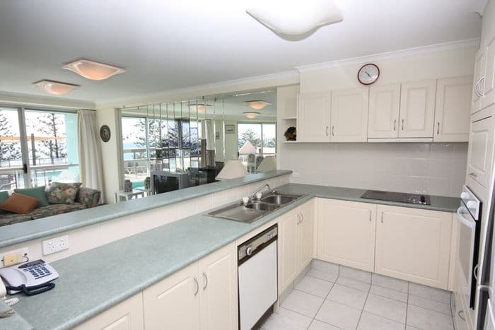 70 Marine Parade, COOLANGATTA QLD 4225, Coolangatta - Thumbnail 8