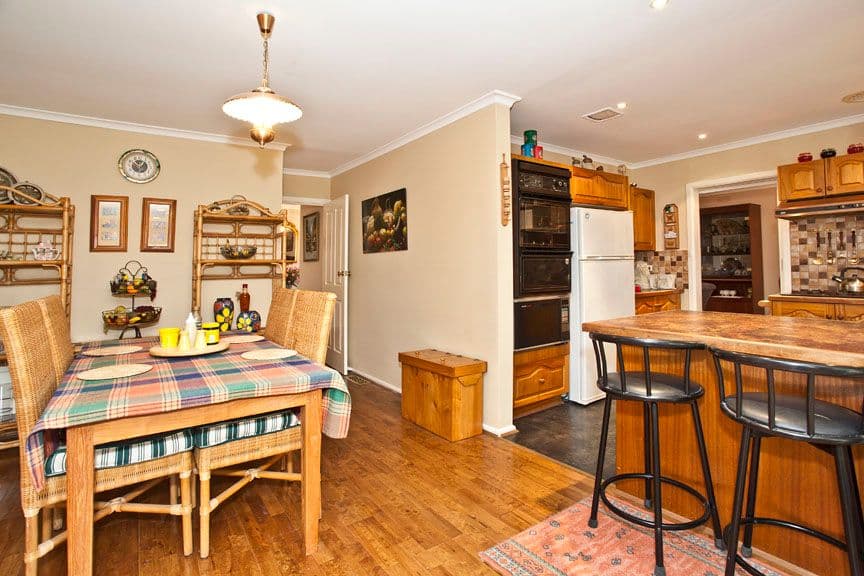 18 Gyton Avenue, GLEN WAVERLEY VIC 3150, Glen Waverley - Thumbnail 4