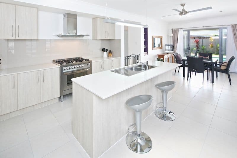 11 Pampas Court, HOLLYWELL QLD 4216, Hollywell - Thumbnail 3
