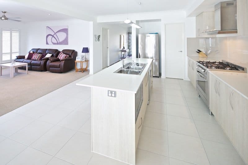 11 Pampas Court, HOLLYWELL QLD 4216, Hollywell - Thumbnail 6