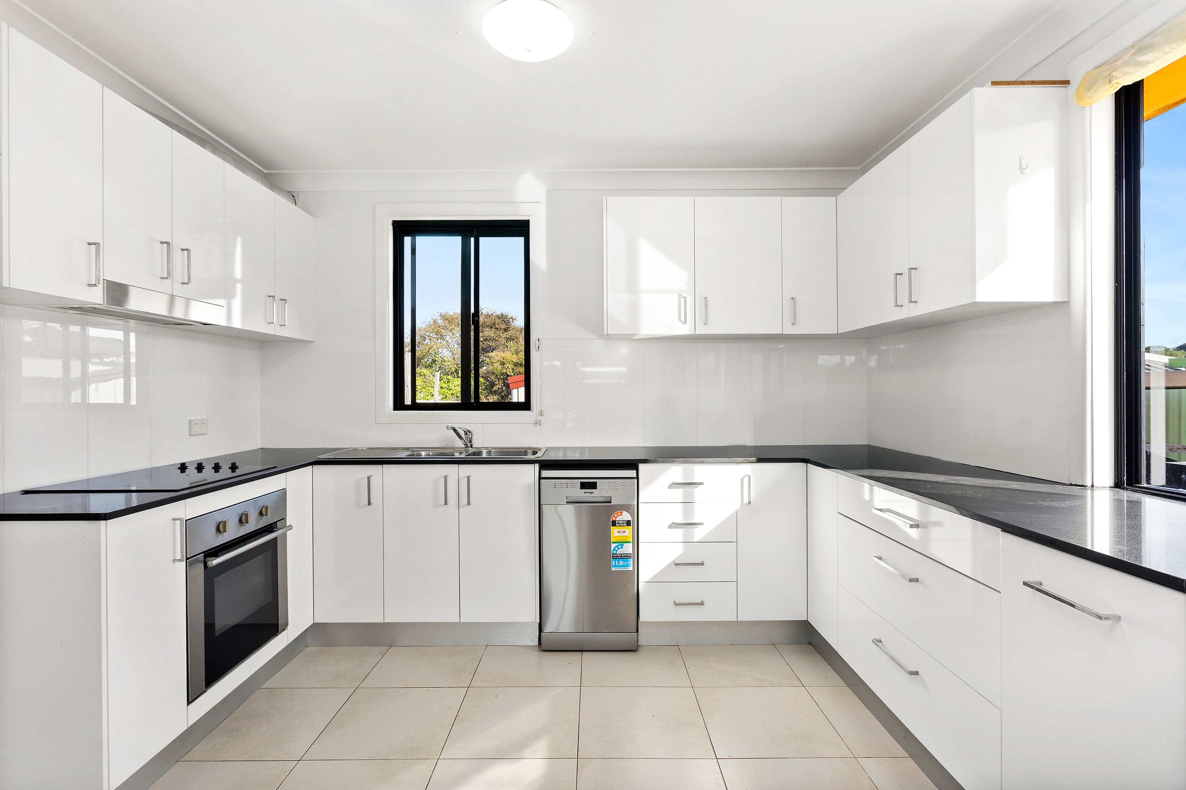 46 Lindwall Street, Warilla NSW 2528, Mount Warrigal - Thumbnail 2