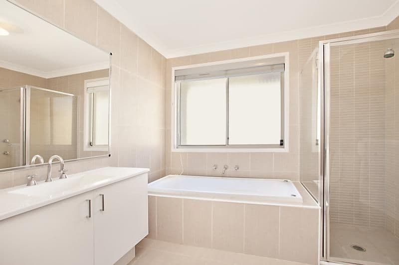 77 Ballydoyle Drive, ASHTONFIELD NSW 2323, Ashtonfield - Thumbnail 5