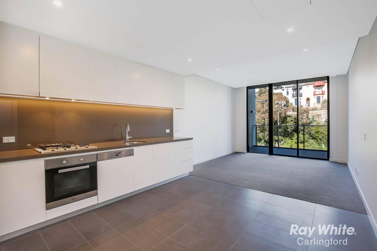 19 Minogue Crescent, Forest Lodge NSW 2037, Forest Lodge - Thumbnail 4