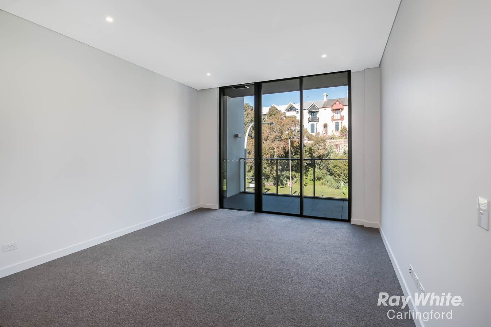 19 Minogue Crescent, Forest Lodge NSW 2037, Forest Lodge - Thumbnail 5
