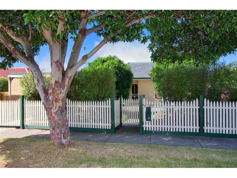 27 Dumbarton Street, RESERVOIR VIC 3073, Reservoir - Image 1