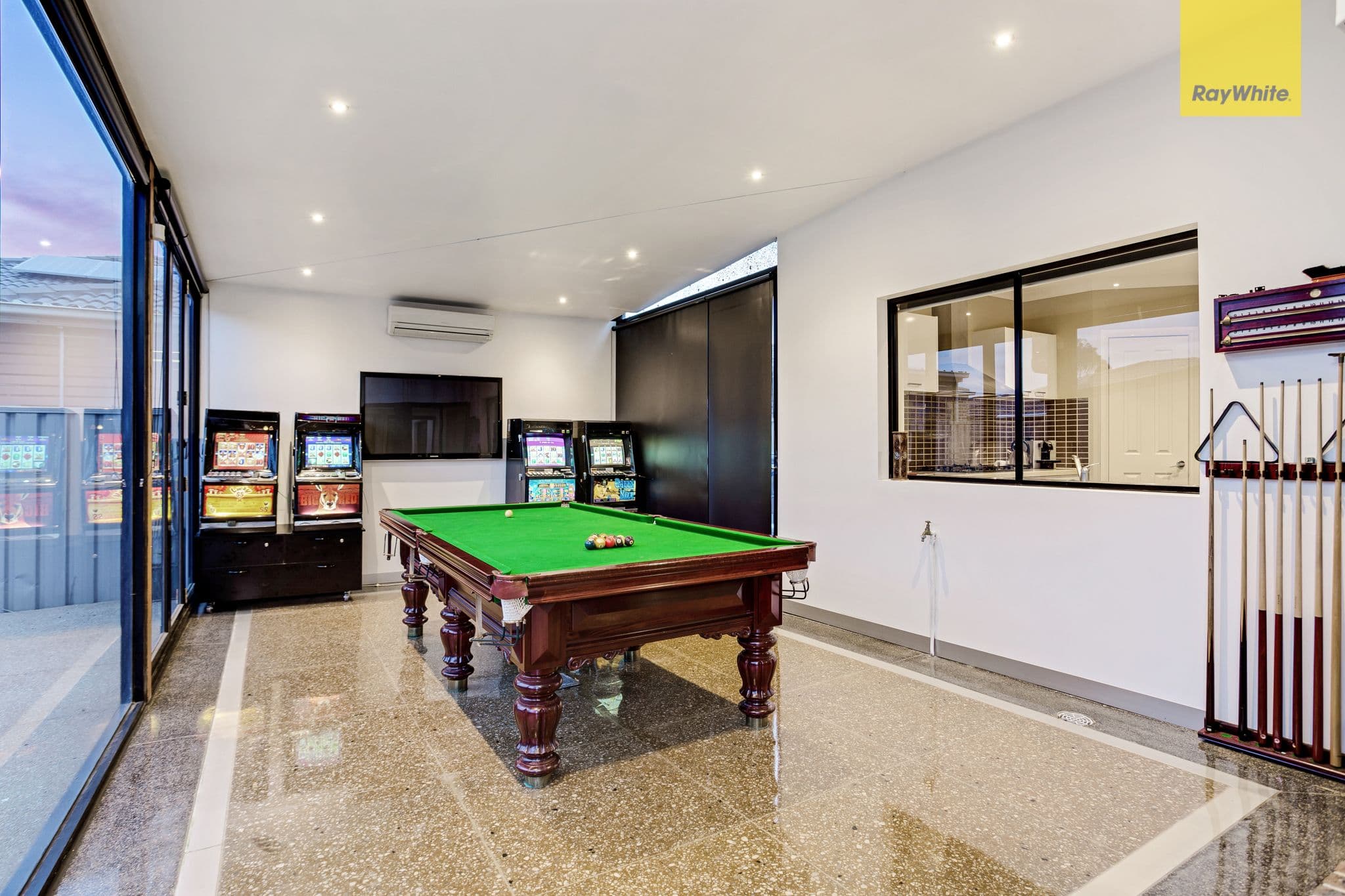 9 Montpellier Drive, Hillside VIC 3037, Hillside - Thumbnail 3