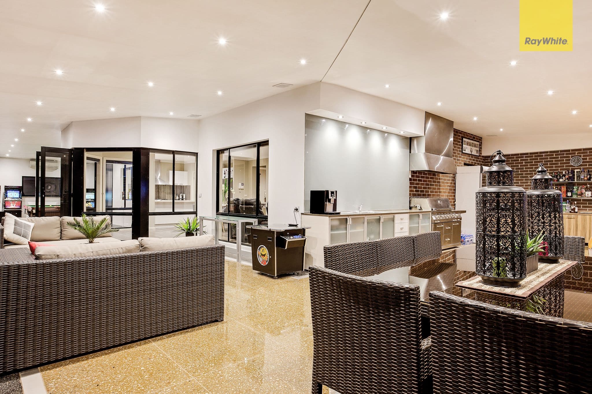 9 Montpellier Drive, Hillside VIC 3037, Hillside - Thumbnail 4