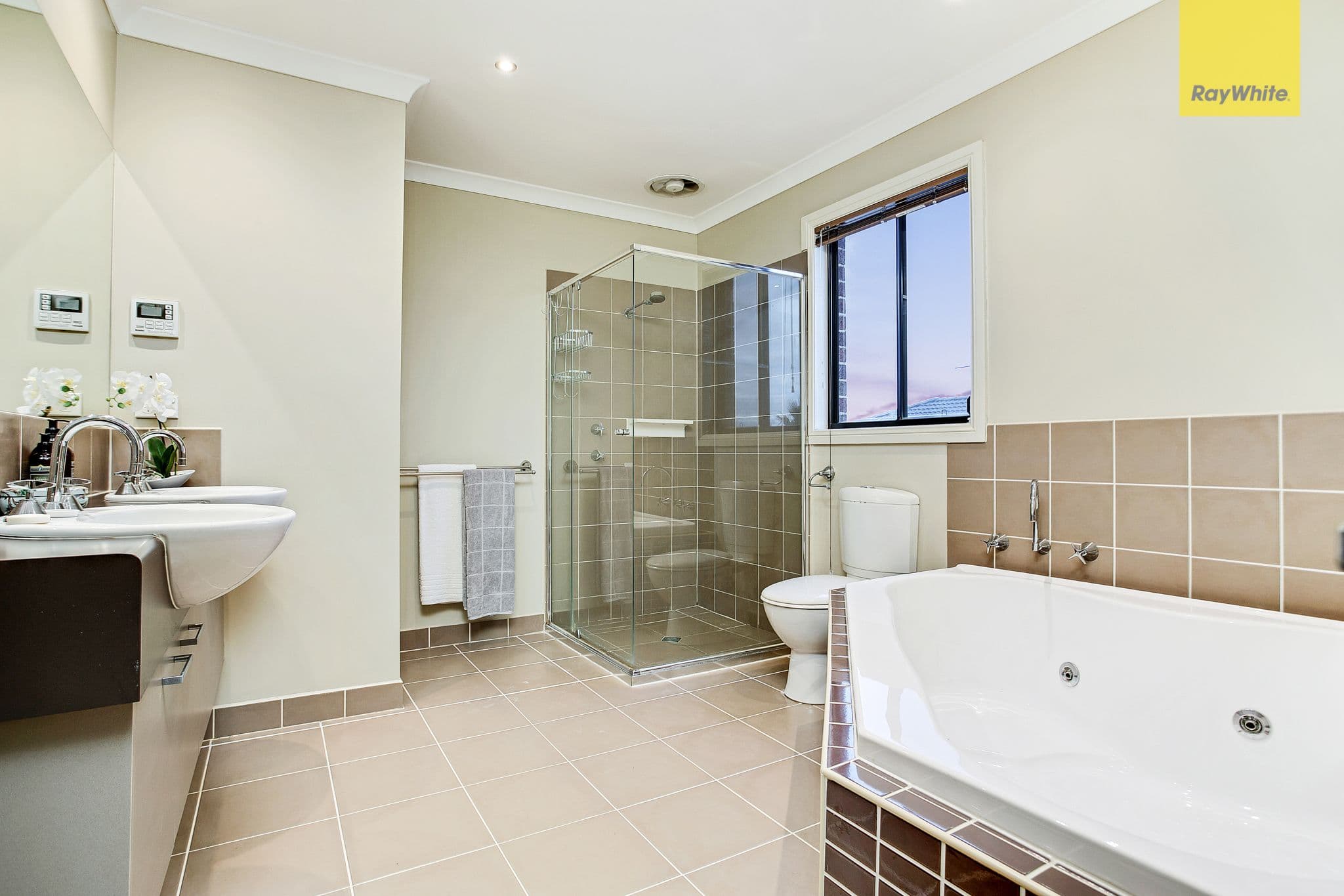 9 Montpellier Drive, Hillside VIC 3037, Hillside - Thumbnail 6