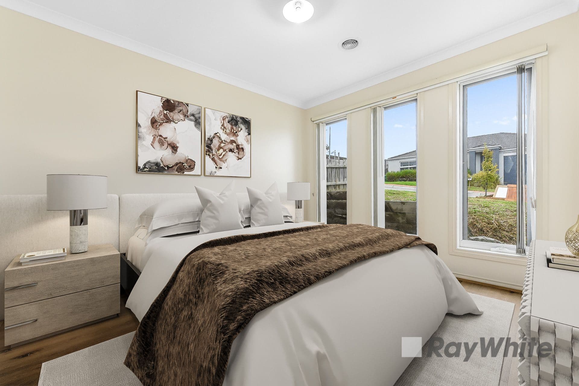 16 McClenaghan Place, Pakenham VIC 3810, Pakenham - Thumbnail 6