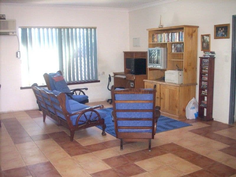 12 Felpham Street, BALGA WA 6061, Balga - Thumbnail 3