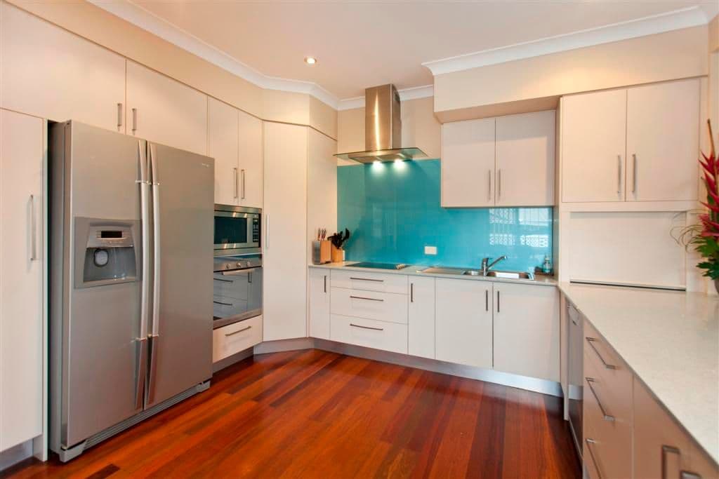 63 Barron Road, BIRKDALE QLD 4159, Birkdale - Thumbnail 3