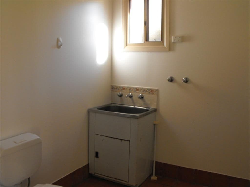 26 Elizabeth Street, PARKES NSW 2870, Parkes - Thumbnail 8