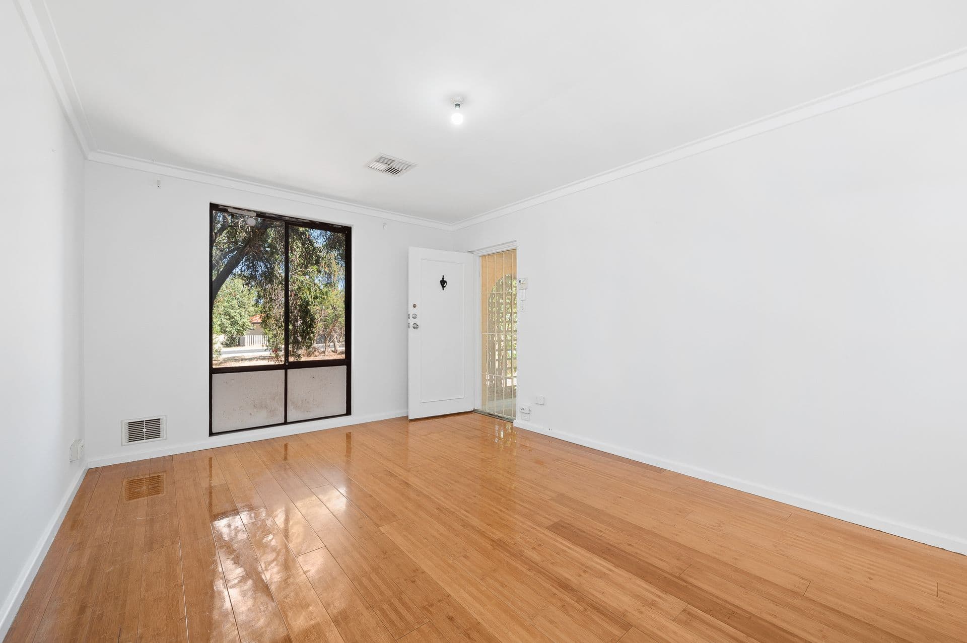 41 Hefron Way, Parmelia WA 6167, Parmelia - Thumbnail 2