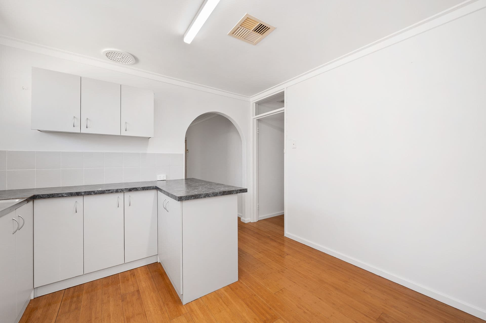 41 Hefron Way, Parmelia WA 6167, Parmelia - Thumbnail 6